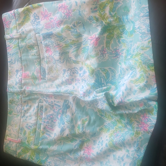 Lilly Pulitzer shorts - Picture 3 of 4